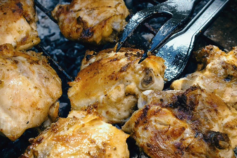 какой аэрогриль выбрать с чашей или с решеткой